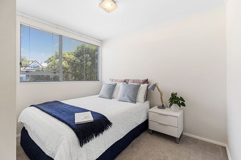 Photo of property in 52 Akaroa Drive, Maupuia, Wellington, 6022