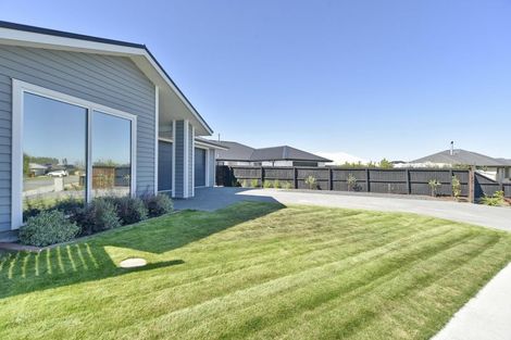 Photo of property in 35 Koura Drive, Rangiora, 7400