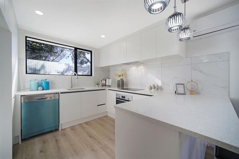 Photo of property in 178 Keri Vista Rise, Papakura, 2110