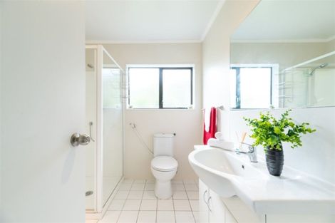 Photo of property in 71 Miro Street, New Lynn, Auckland, 0600