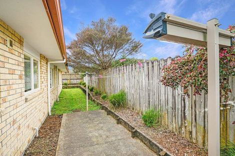 Photo of property in 52 Milson Drive, Papakura, 2110