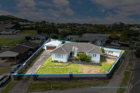 Photo of property in 107 Taylor Road, Mangere Bridge, Auckland, 2022