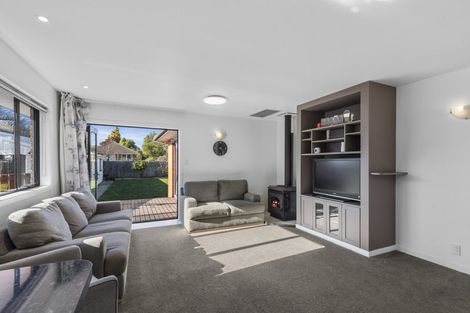 Photo of property in 7 Rollesby Street, Hoon Hay, Christchurch, 8025