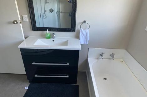 Photo of property in 43 Eversham Road, Mount Maunganui, 3116