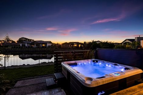 Photo of property in 59 Links Drive, Waiwhakaiho, New Plymouth, 4312