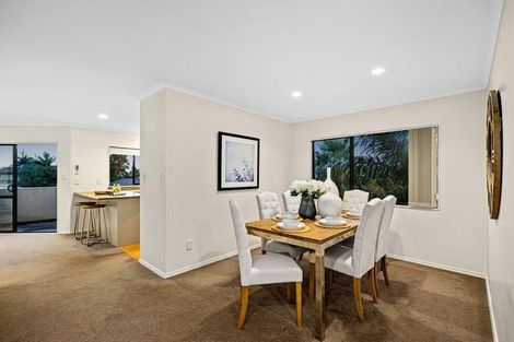 Photo of property in 62a Hogarth Rise, West Harbour, Auckland, 0618