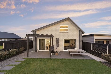 Photo of property in 7 Lavinias Way, Chartwell, Hamilton, 3210