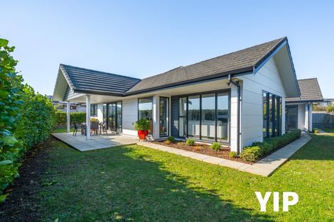 Photo of property in 152 John Burke Drive, Aotea, Porirua, 5024