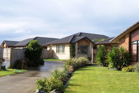 Photo of property in 16 Erne Crescent, East Tamaki, Auckland, 2016