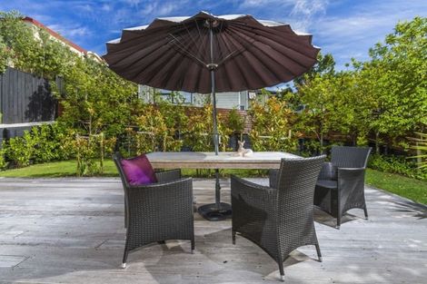 Photo of property in 4 Ngataringa Road, Devonport, Auckland, 0624