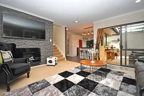 Photo of property in 14 Blackwood Drive, Wattle Downs, Auckland, 2103