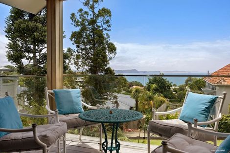 Photo of property in 2d Vipond Road, Stanmore Bay, Whangaparaoa, 0932