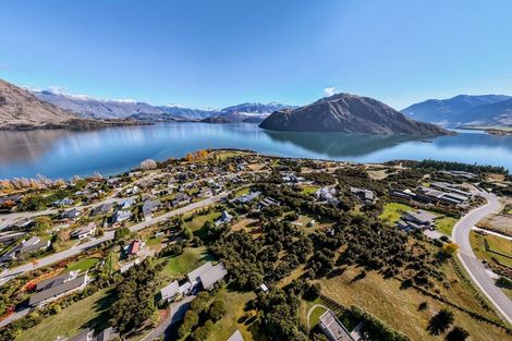Photo of property in 16 Briar Bank Drive, Wanaka, 9305