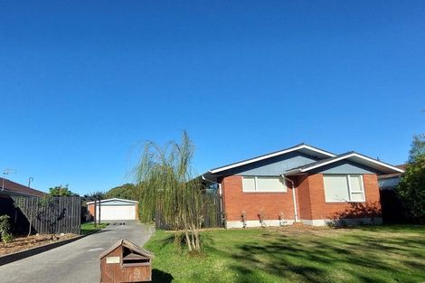 Photo of property in 9 Camberwell Place, Avonhead, Christchurch, 8042