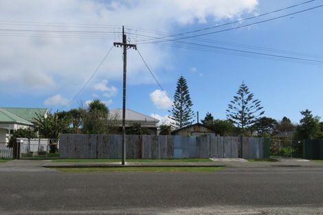 Photo of property in 60 Romilly Street, Westport, 7825