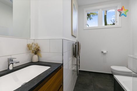 Photo of property in 14 Pomare Road, Tirohanga, Lower Hutt, 5010