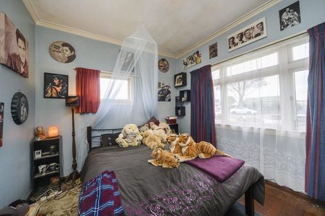 Photo of property in 11 Botanical Road, Takaro, Palmerston North, 4412