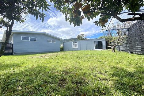 Photo of property in 32 Sylvan Avenue, Waikanae, 5036