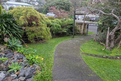 Photo of property in 41 Lincoln Avenue, Tawa, Wellington, 5028