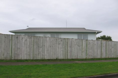 Photo of property in 31 Lydia Place, Kelvin Grove, Palmerston North, 4414