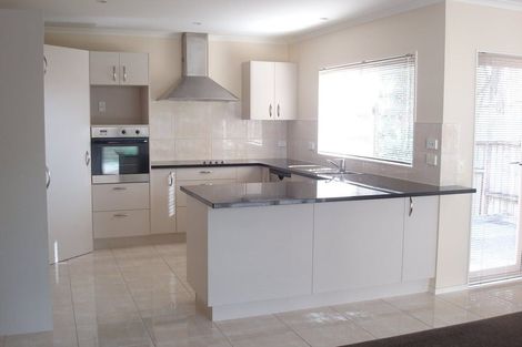 Photo of property in 18a Edgar Pearce Place, Howick, Auckland, 2014