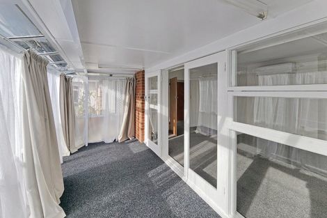 Photo of property in 10 Amberley Grove, Hutt Central, Lower Hutt, 5010