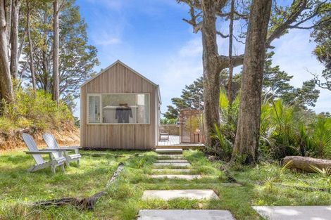 Photo of property in 340 Cames Road, Mangawhai, 0975