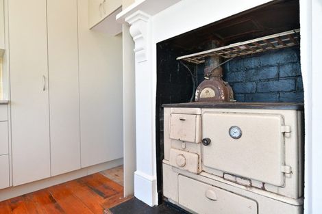 Photo of property in 31 Garfield Road, Helensville, 0800