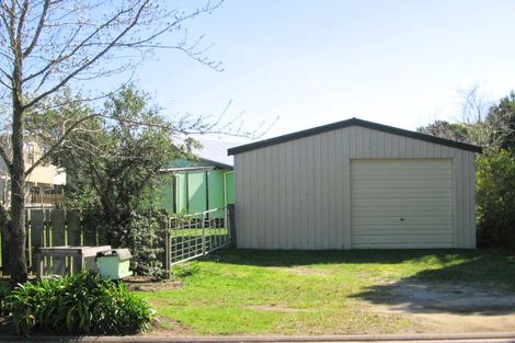 Photo of property in 64 Oyster Drive, Cooks Beach, Whitianga, 3591