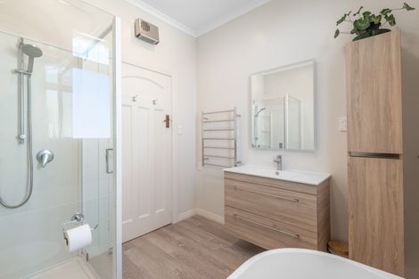 Photo of property in 6 Grandview Crescent, Opoho, Dunedin, 9010