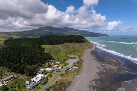 Photo of property in 141 Riria Kereopa Memorial Drive, Raglan, 3297