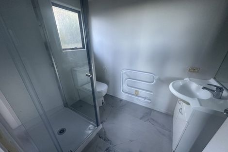 Photo of property in 2/43 Noeleen Street, Glenfield, Auckland, 0629