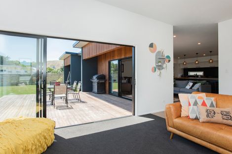 Photo of property in 8 Ferris Crescent, Wainui, Gisborne, 4010