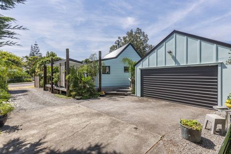 Photo of property in 2 Island View Terrace, Waikanae Beach, Waikanae, 5036