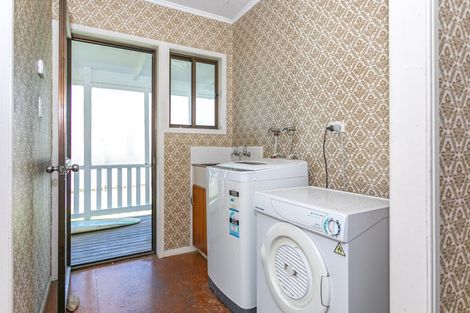 Photo of property in 348 Wharf Road, Coromandel, 3506