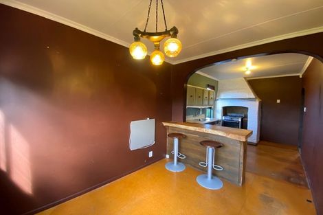 Photo of property in 10 Seafront Road, Castlecliff, Whanganui, 4501