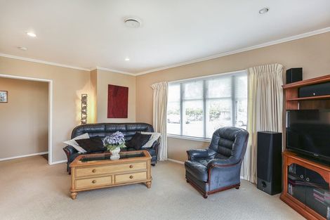 Photo of property in 64 Taikata Road, Te Atatu Peninsula, Auckland, 0610