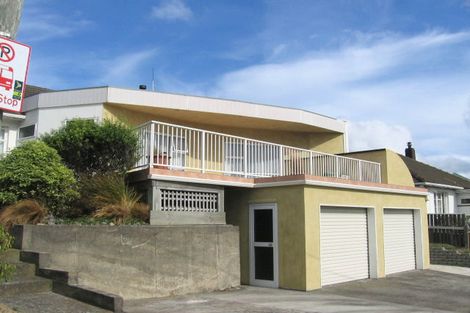 Photo of property in 62 Tannadyce Street, Strathmore Park, Wellington, 6022