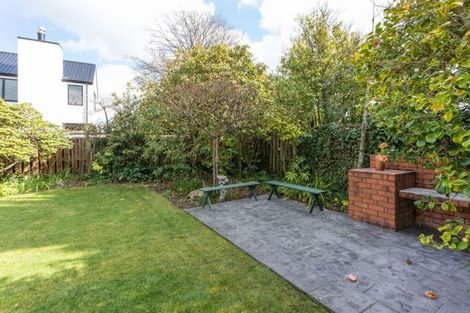 Photo of property in 11 Daresbury Lane, Fendalton, Christchurch, 8014