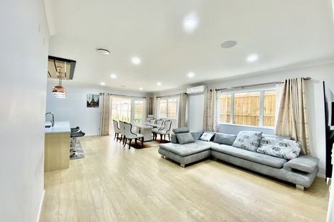 Photo of property in 40 Tinaku Road, Flat Bush, Auckland, 2019