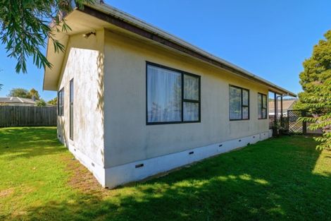 Photo of property in 37 Tennyson Drive, Owhata, Rotorua, 3010