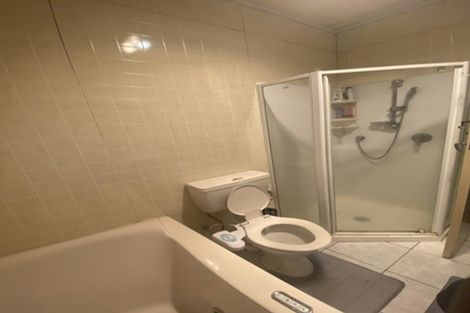 Photo of property in 104 Kenderdine Road, Papatoetoe, Auckland, 2025