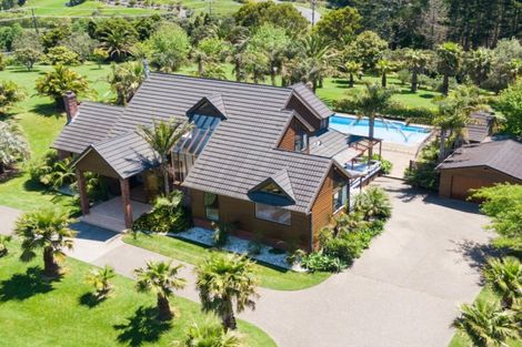 Photo of property in 338 Old North Road, Kumeu, 0892