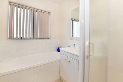 Photo of property in 31 The Grove, Red Beach, 0932