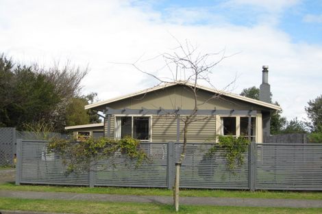 Photo of property in 12 Ngarimu Street, Havelock North, 4130