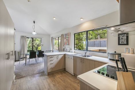 Photo of property in 25 Stephanie Close, Glenfield, Auckland, 0629