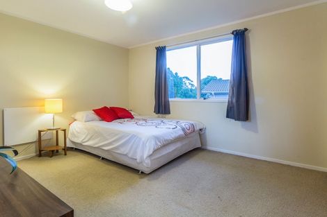 Photo of property in 18 Farwood Drive, Henderson, Auckland, 0612