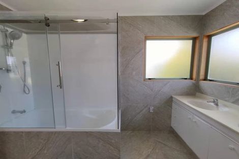 Photo of property in 2/39 Gibraltar Street, Howick, Auckland, 2014