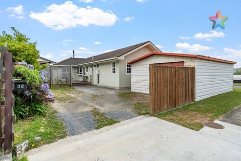 Photo of property in 32 Invercargill Drive, Kelson, Lower Hutt, 5010