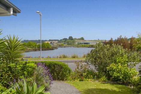 Photo of property in 11 Lakeview Quay, Pyes Pa, Tauranga, 3112